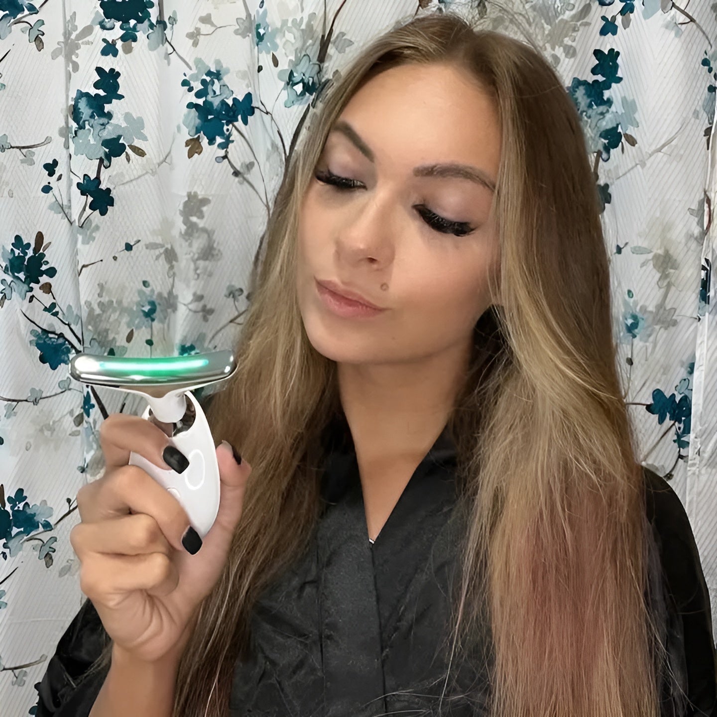 7-in-1 LED Facial Sculptor